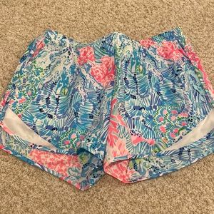 Lilly Pulitzer Ocean Trail Shorts. Multi colored SINK OR SWIM